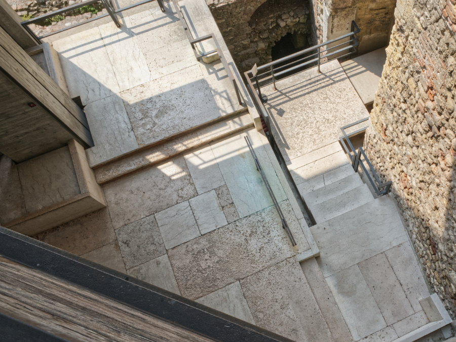 2021-07/scarpa-castelvecchio-32